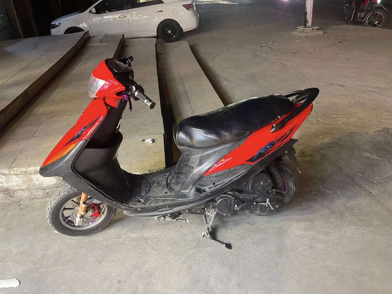 سلام عليكم دراجه للبيع  ماكس عدله كامله مابيها اي شي فقط تبخير شويه سعر 375 بيها مجال  العنوان بغداد الغزاليه 
رقم الهاتف / ***********
