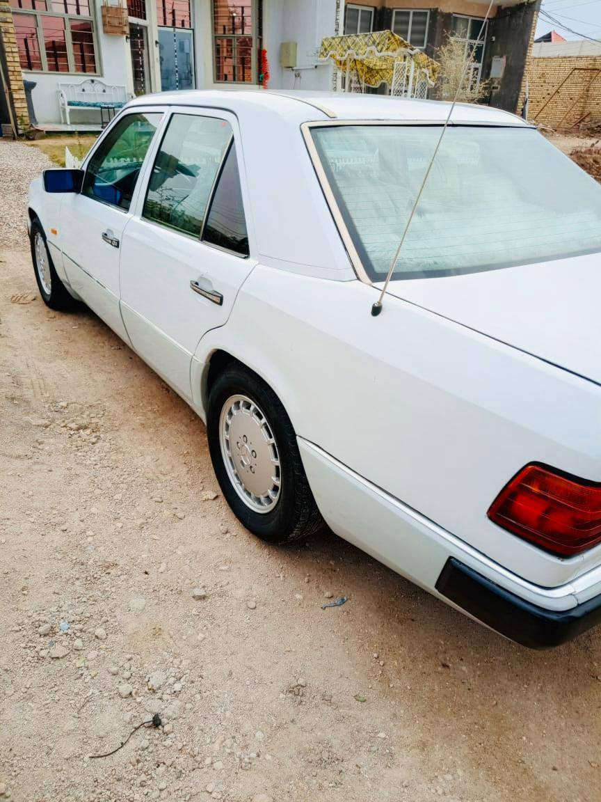 سلام عليكم بيع مستعجل مرسيدس  موديل 93 محرك 2500 حداديه جديده   سنويه لحد 30
رقم بغداد دولي الجديد  سعر  ٦٨ ورقه وبيها مجال قليل 
مكان الناصريه مركز  رقم الهاتف   ***********
