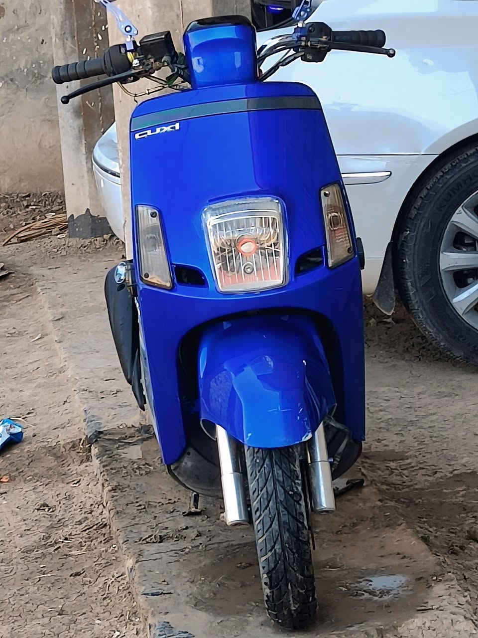 بوليس نوزل للبيع
بوليس مصطره  للبيع 
سلام عليكم دراجه موديل 12 نوزل 
الدراجه ختم واحد وي المكينه 
نوزل وفيت بم جديد 
بوشه 55
صالنصه FM
سلف جديد 
كلجات امامي وخلفي جدد 
عدسه زنون عالي وناصي 
باتري جديد 
 السعر 700 وبيه مجال 
المكان المسيب 
رقم الهاتف (***********)
(مكلف بل نشر)
