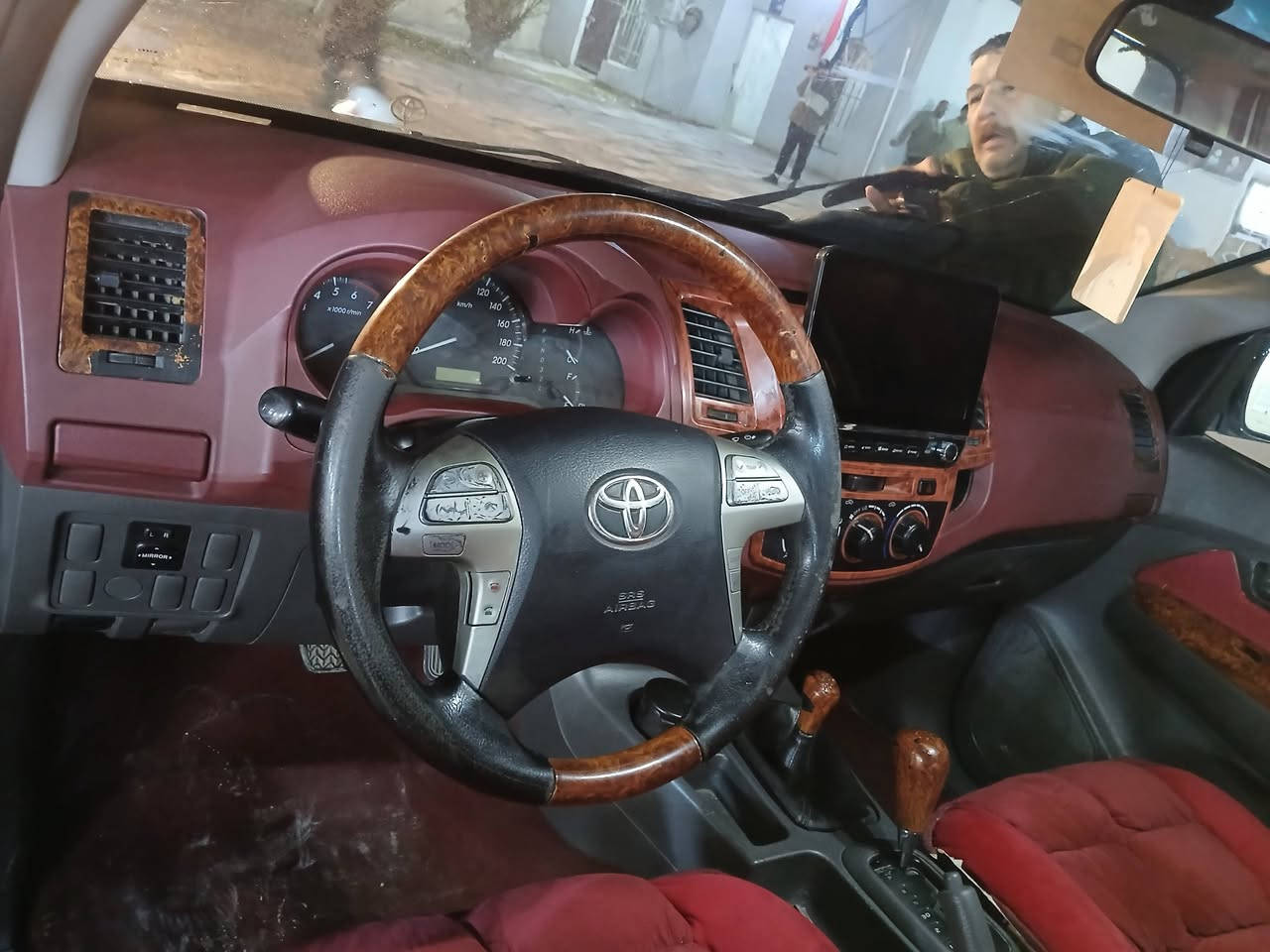 السلام عليكم من رخصة الادمان بيكم تويوتا موديل 2014مكفولة كفاله عامة مكينة اوكير كشر كفالة عامه  مامفتوحة بية اي برغي تخم تاير جديد
ياباني سعر 245 ورقة  رقم بغداد تحويل الثاني يوم بدون مراوس بيع فقط سيارة جديدة رقم هاتف *********** العنوان بغداد
