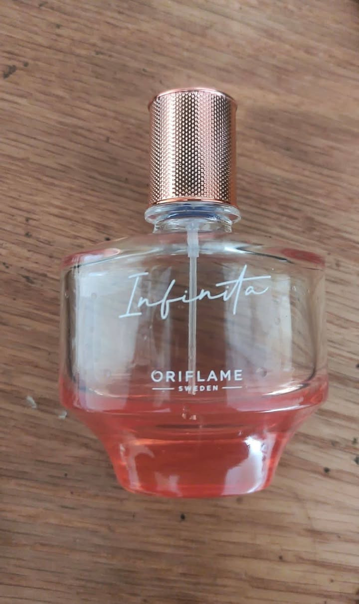 Parfum infinita عطر صيفي منعش بتمن جد رمزي يدوم طويلا


**إذا كنت صاحب هذا الإعلان وتريد حذفه لأي سبب، رجاءا أرسل رسالة إلى الدعم الفني**
