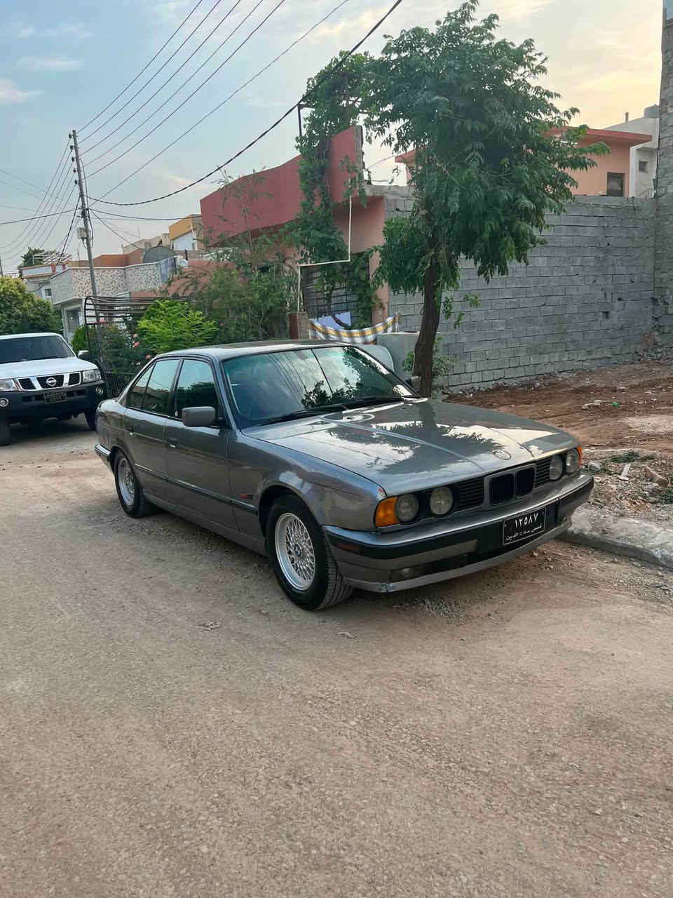 سەرەتا بەناوی خوا
BMW 1990 525
گێڕعادی 
دوو جام کارەبا 
کامل مەسرەفی کراوە 
بە شەرتی گێڕ و مەکینە. تەنانەت بوخاریشی نیە  
بێ دەعم و لێدراو 
ڕۆنی تازە گۆڕاوە تایەی سفر  
ئاڕم پلاسیکی سلێمانی ٤٥ گەڵاو مەجالێکی برایانەی تیایە  
0773 150 6515 سلێمانی . السليمانية, العراق
