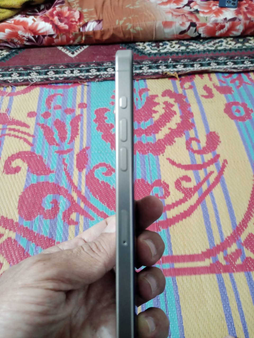سلام عليكم ورحمه الله وبركاته أي فون 15نظيف برو ماكس شرق اوسط تفاصيل بالصور سعر 1100رقم ***********بي وات ساب
