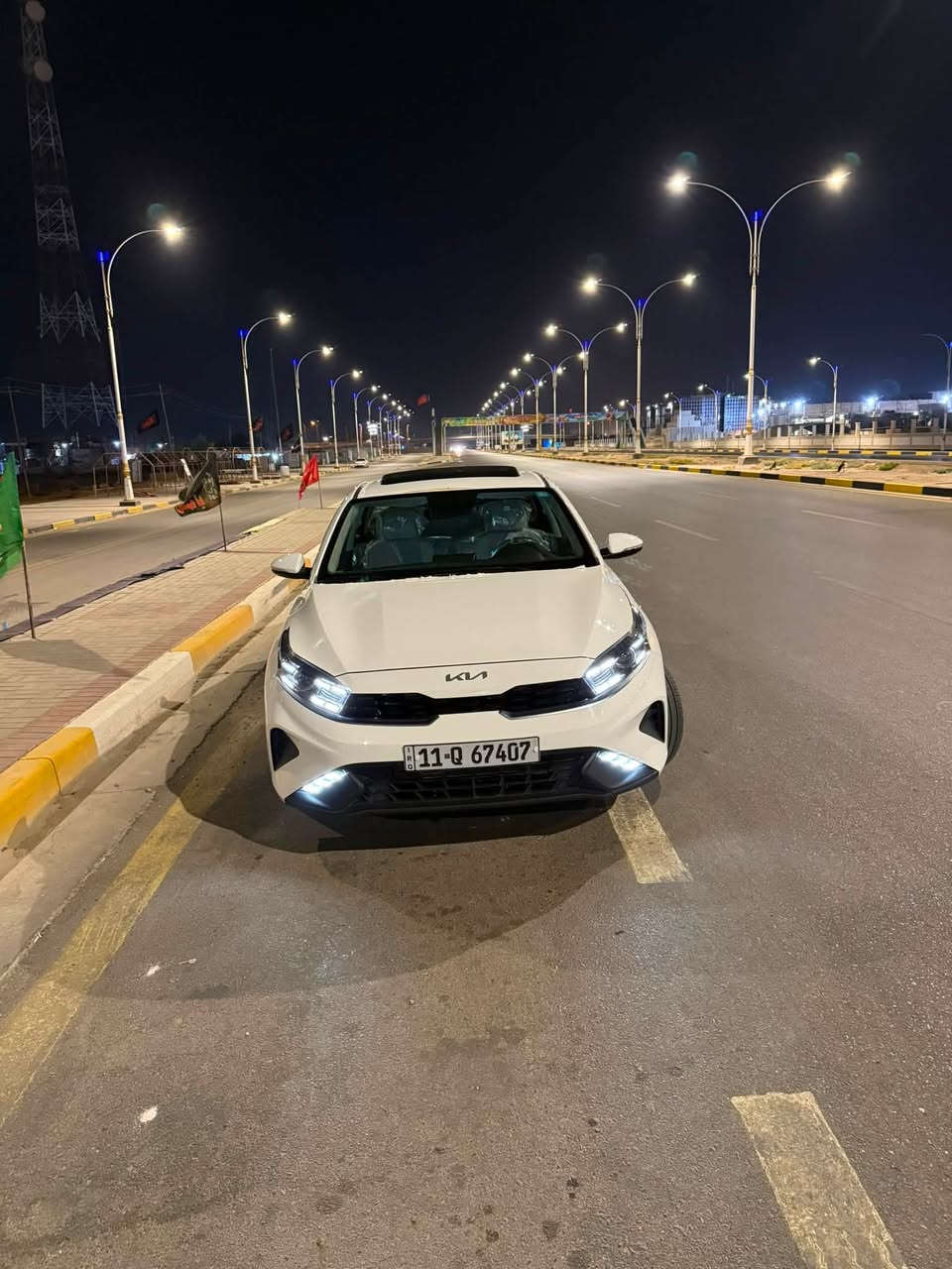 سيراتو 2024 خليجي ضمان الدوليه مكفوله فول موصفات ماشيه 50 الف تبريد قطعتين تخم تاير جديد. فتحه شاشه كامره سياره جديد رقم بغداد بسمي من الزيرو عدنه جديد مكاني سماوه ***********
