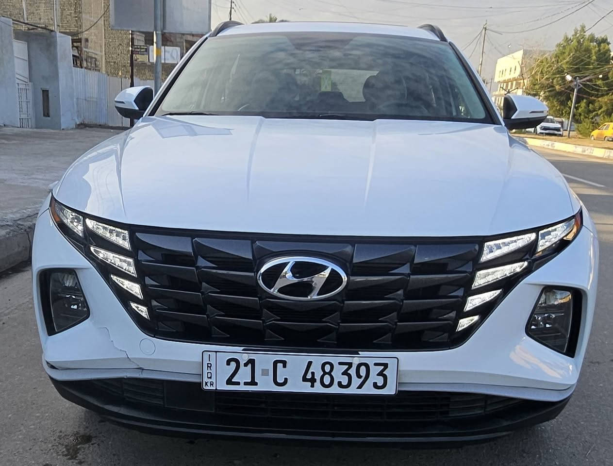 توسان لون ابيض موديل 2022 وارد امريكي
فول مواصفات 
فتحه 
بصمه
سايد بريك بصمه 
توسان لون ابيض موديل 2022 وارد امريكي 
فول مواصفات 
فتحه 
بصمه
سايد بريك بصمه 
رادارات امامي وجوانب 
تشغيل عن بعد 
كشن كهرباء 
اطفاء ذاتي 
فور ويل 
فول تحكم ستيرن
كير ومكينه وصدر مكفولات 
تخم تاير جديد 
السياره مكفوله من الصبغ عدا الباب الخلفي فقط 
صور الحادث  بالمنشور 
رقم سليمانيه بسمي سنويته لل 2029 
السعر  210 ورقه وبيه مجال بسيط 
مكان السياره بغداد البنوك شارع الكنيسه
***********
