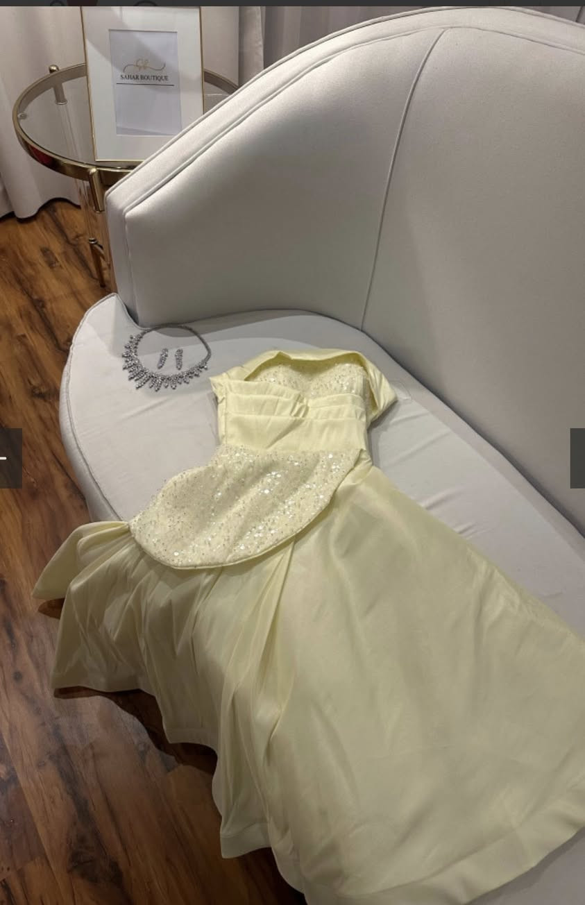 بنات عندي مجموعه فساتين بس ما مصوره كل إلى عندي فقطط كم  قطعه الفستان الماروني اخذته ١١٠ أريده ٧٠ فستان بنفسجي اخذته ١١٠ أريده ٣٥ الاصغر اخذته ٦٠ أريده ١٥ الف الكل ملبوس مره وحده وبعد عندي فساتين أطفال ومحير الي يريدهم يكت الي أسعار مناسبه الفستان الوردي با ٥


**إذا كنت صاحب هذا الإعلان وتريد حذفه لأي سبب، رجاءا أرسل رسالة إلى الدعم الفني**