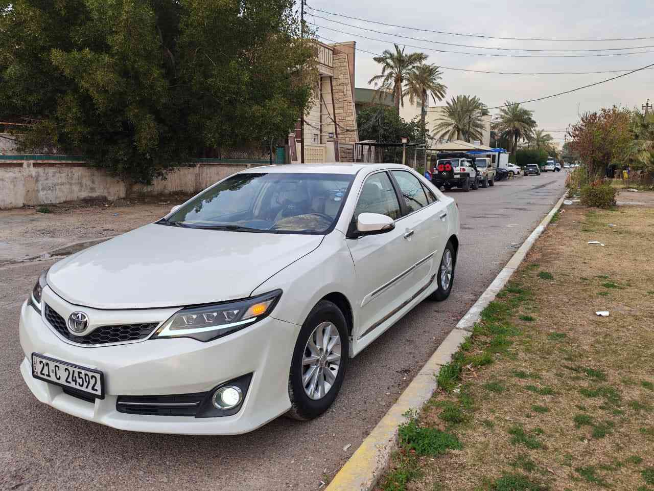 السلام عليكم
للبيع كامري SE 
ماشيه 132
موديل 2013
رقم سليمانيا بسمي شخصياا 
بيها صبغ جاملغ وباب السايق 
بدون دواخل 
خليجي 
تخم تاير 
صدر امامي خلفي جديد 
كشنات جلد 
تبريد قطعتين 
والسعر 145 وبيها مجال للشراي 
مكان السياره بغداد البلديات 
للاستفسار الاتصال 
***********
مكلف بل نشررر
