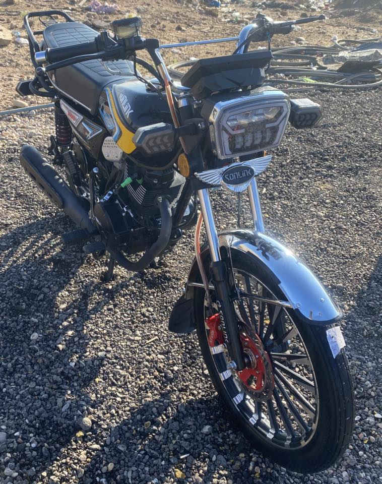 سيفان موديل 2025 مكفول مع لاوراق جديده سعر800 وبيهه مجال قليل مستعجل عل بيع 
***********
