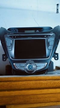 شاشه النترا اصلي    شرط الشغل  للبيع سعر مناسب  07515148172 0771900806...