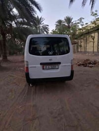 للبيع نيسان اورفان موديل 2012سيارة كفاله عامه لاصبغ ولا ضربه ولا طخه ب...