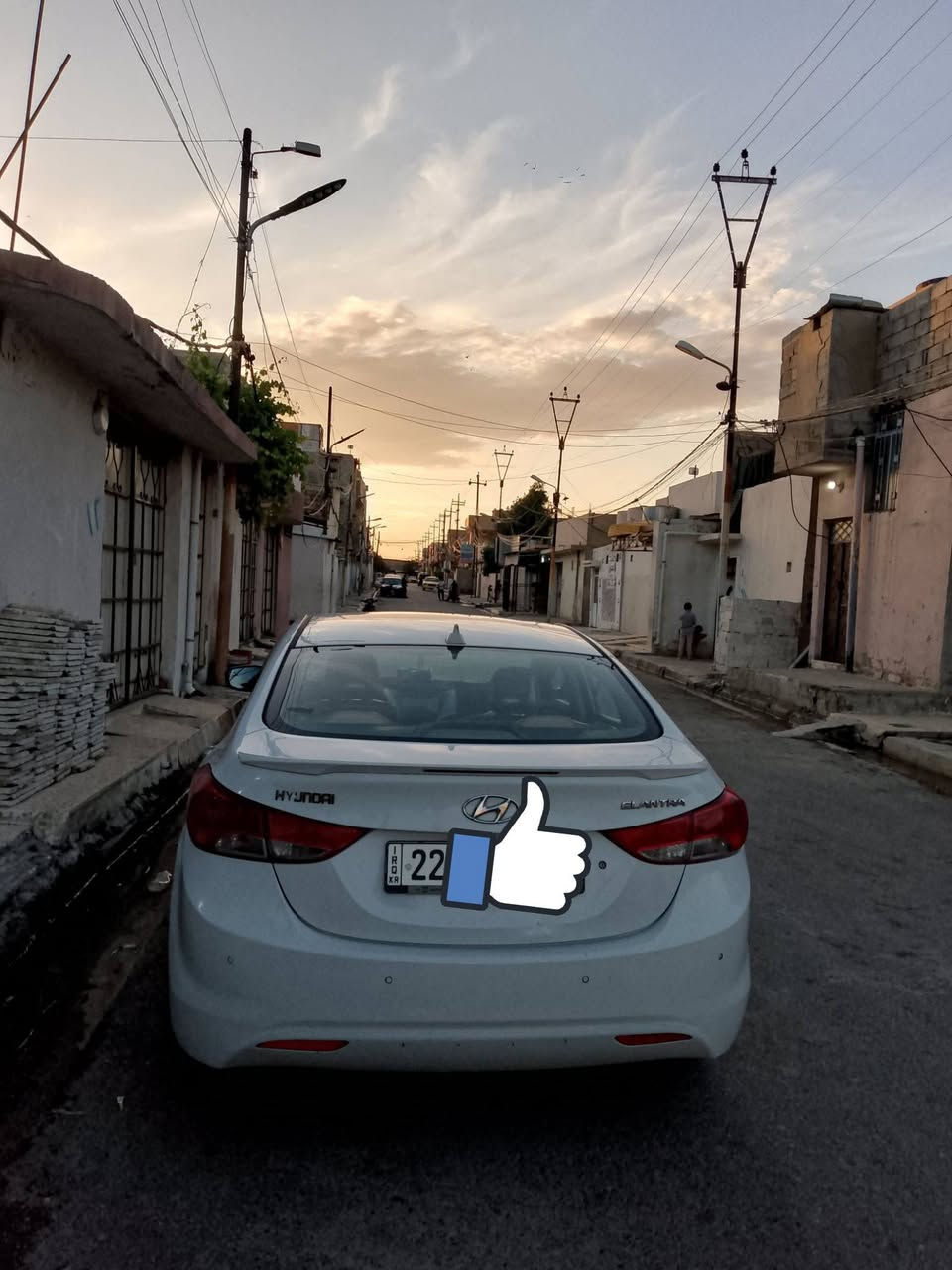 النترا خليجي محرك  1800 دوش مفتوح ضرر جاملغ أمامي جهة السايق بوند مبدل مصبوغ وبيها رصعات باب أمامي وباب خلفي جهة الصدر  تتعدل علبارد شرط التحويل صاحبها الشرعي موصل رقمها اربيل كوبون ورقي وشغال السعر 100 
*********** موصل الأيمن
