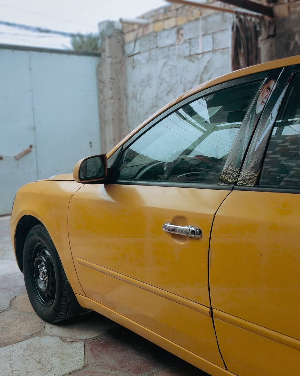 السلام عليكم للبيع او مراوس  سوناتا 2006 خليجي محرك 2000 كير عادي رقم مثنى الجديد تحويل مباشر مصفره هيئه وغرامات كير مكينه حداديه تخم تاير وتبريد شرط السعر 78 وبيه مجال  ***********
