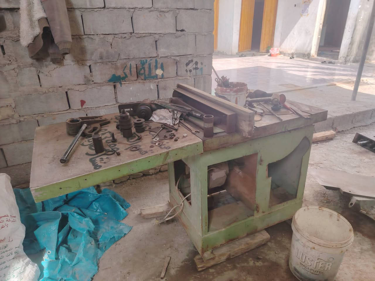 مكاين نجارة للبيع الاتصال على الرقم ***********
