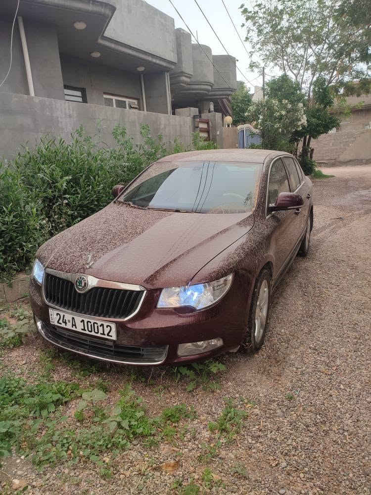 سلام عليكم سيارة سكودا سوبر بي فول مواصفات رقم و سنوية جديد 3قوطعة صبغ بدون دواخل بدون ايرباك سيارة نضيف مال بيت تحويل وكالة ابشرط***********سعر 73بي مجال بصيت خناقين, ديالى
