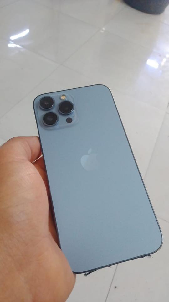 ايفون 13 برو ماكس للبيع
ذاكرة 512 
بطارية 79
بلادي 
 واتساب ***********
اتصال خط ***********
مكاني هيت
علق بسعرك واني اراسلك
