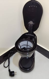 صانعة قهوة • بلاك آند ديكر • ٦ أكواب