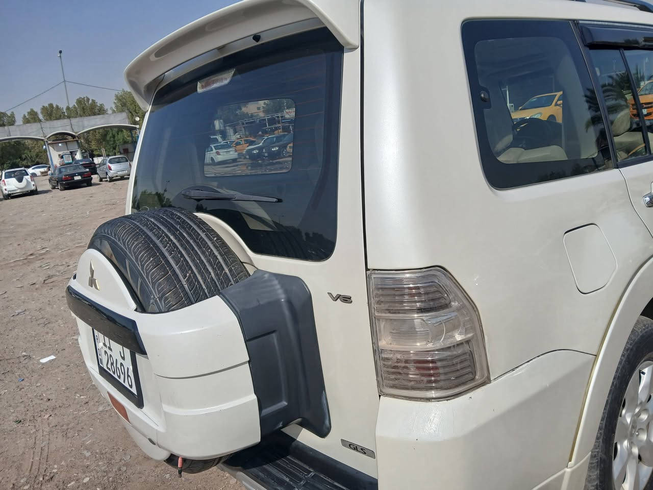 سلام عليكم
باجيرو موديل٢٠٠٩ جاملغ الأمامي صبغ فقط والباقي مكفول 
السعر ١٢٥ بية مجال 
مكان السياره البياع
***********
