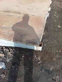 فلات سطحي • ٦.٥٠-٧م • للبيع