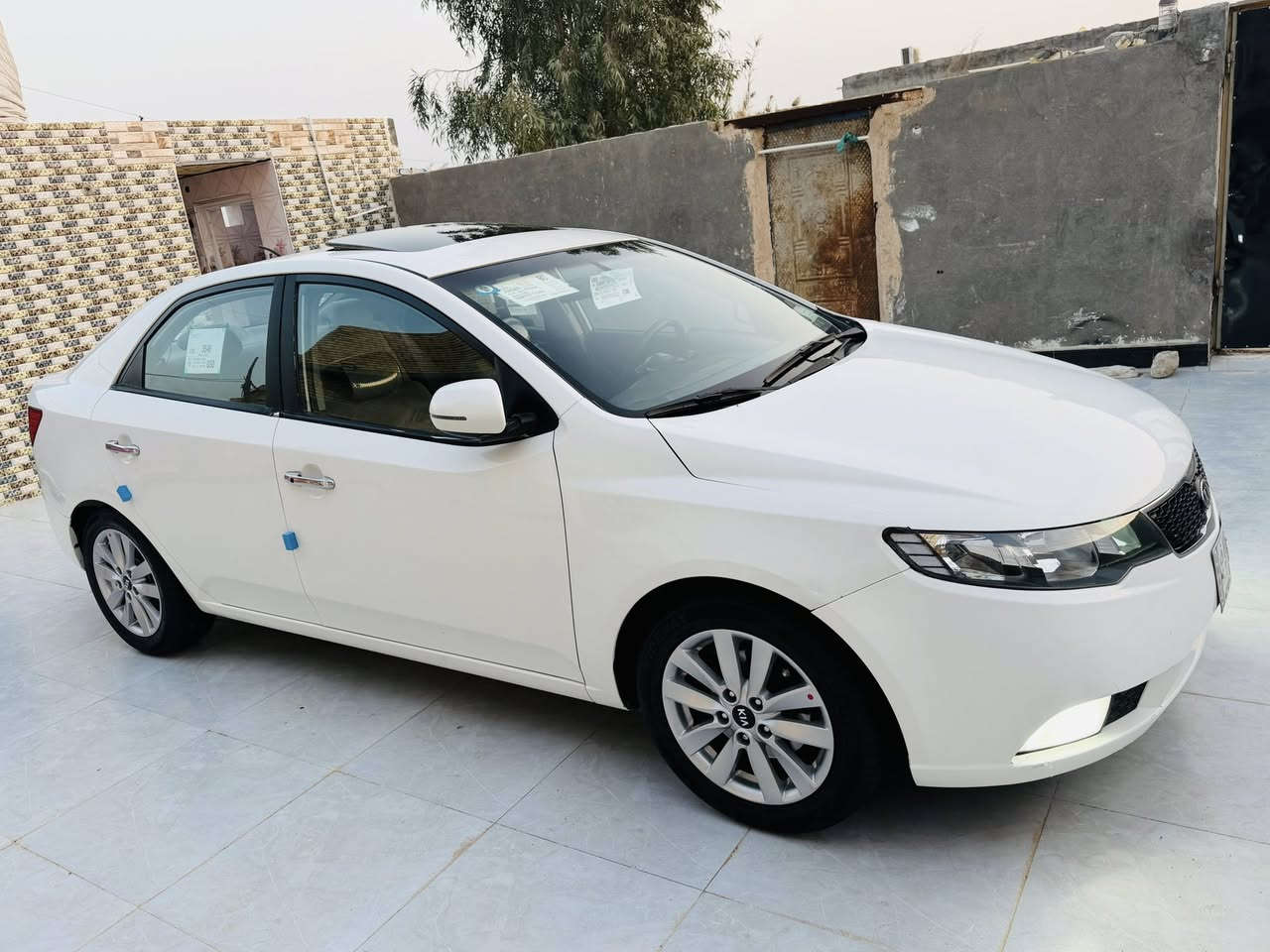 السلام عليكم ورحمة الله وبركاته..
كيا سيراتو خليجي موديل 2013 فول مواصفات 1/1 محرك 1600 دوش شرط ما مفتوح مكفوله كفاله عامه منّ الضربة والصبغ والتبديل رقم بصرة مشروع وطني سنويا مجددة لغاية 2028 مواصفات السيارة بصمة تشغيل بصمة أبواب فتحة شاشة تأب كامرة دوارة فول تحكم استيرن مرايات شفط تحكم مرئي إشارة بالمرايه حساس خلفي شغال 5ويل كب اصلي بلاجكتور محرك 1600 دوش شرط ما مفتوح سيارة جديدةً جدآ من الداخل والخارج جاهزة بمعنى الكلمة كير مكينه حدادية كله جديد تبريد ثلج تدفئة شغالة حدادية شرط 100‎%‎ تراي كلش حلو دواخل جديدة مكان السيارة الناصرية السعر 115 
***********
