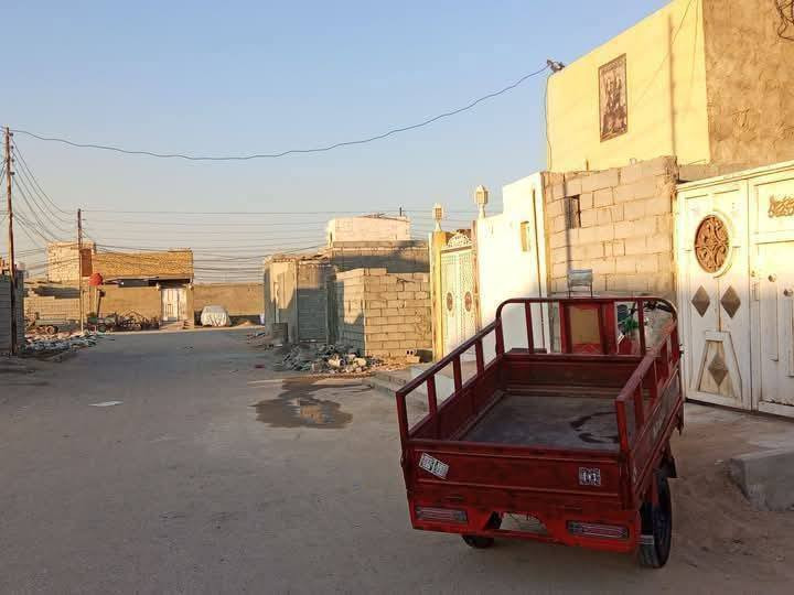 ١٠٠متر للبيع زراعي قرار محكمه مشمول بل تطويب ومسجلته البلديه بي جميع خدمات  شوارع تبليط مولده خط ذهبي ماء كهرباء قريب على شارع كربله عمود ١٢٢ قريب نداء  شارع العلوه
 الجديده
 سعر22مليون  لاستفسار اتصل *********** البيت مكون من غرفه وصاله ومطبخ واستقبال وحمامات داخلي وخارجي
