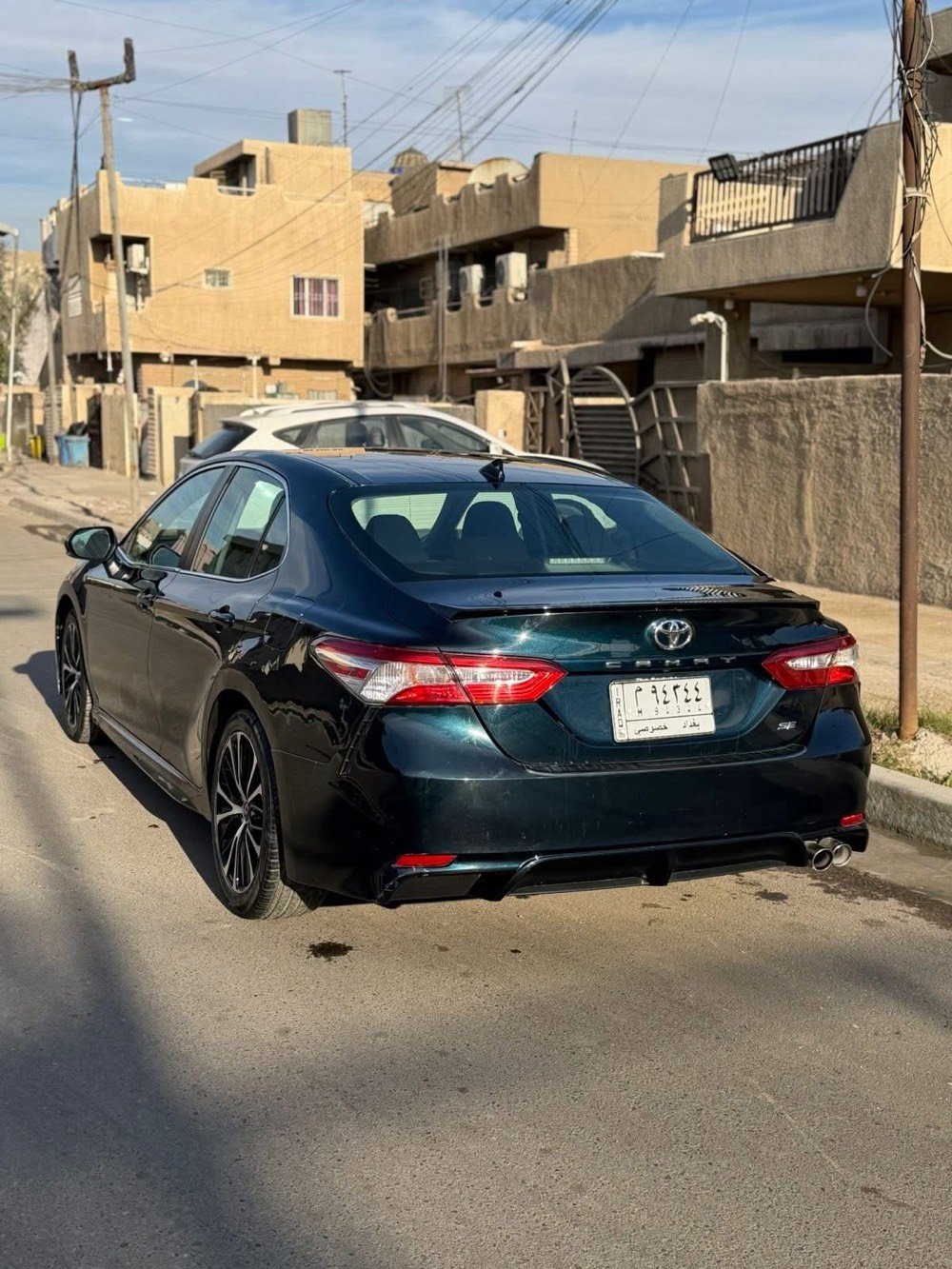 لسلام عليكم
تويوتا كامري 2020 للبيع
فئة اس اي بلص
السياره اعلى مواصفات بالفئة مالتها
1- بصمة
2- فتحة سلايد روڤ
3- تبريد قطعتين (خلفي)
4- شاشه كبيره 8 انش
5- رادارات
6- تشغيل عن بعد
7- مانع تصادم توقف ذاتي
8- نقط عمياء
9- 4 سلندر /2500 / سي سي
10 - كشنات جلد
11-لون مميز ينطي ٣  الوان نيلي وزيتوني واسود حسب الاضائة
وباقي المواصفات المعروفه بالكامري
السياره حادثها واضح بالصور
بيها صبغ دعاميه اماميه وجاملغ خلفي بارد
السياره جاهزه من كل النواحي ماشيه 34 الف ميل
وباسمنه تحويل باي بوقت
السعر195
 ورقه وبيها مجال بسيط
مكان السياره بغداد
للاتصال 
واتساب
او خاص