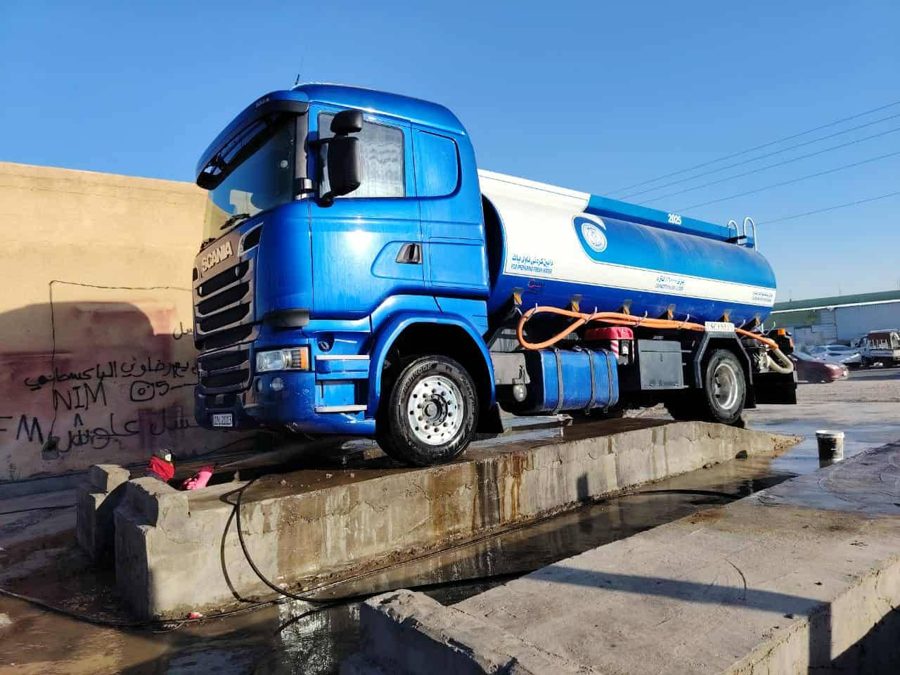 سكانيا للبيع  17 دنكر
كير عادي 
حجم المكينه 450 
رقم اربيل بأسمي تحويل مباشر 
مكاني بابل رقمي ***********
