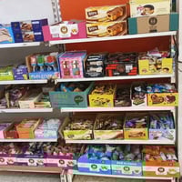 اسواق لبيع جاهزه وشغااه البيع عدم التفرغ الزعفرانيه حي امانه 077149649...