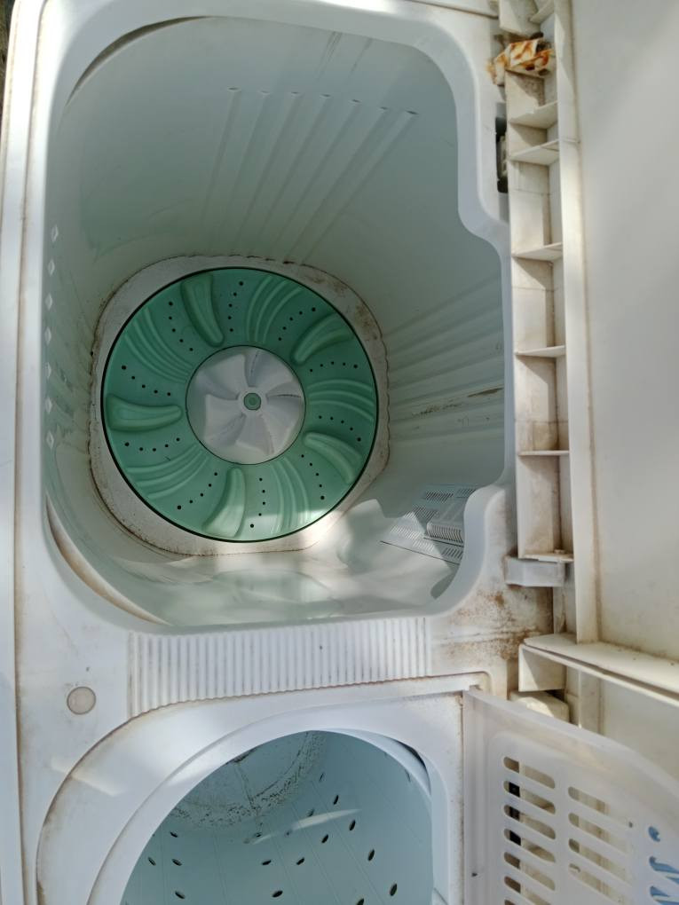 السلام عليكم غسالتين سعر الواحده 50 الف شغالات غسل وتنشيف حله *********** حلة, بابل
