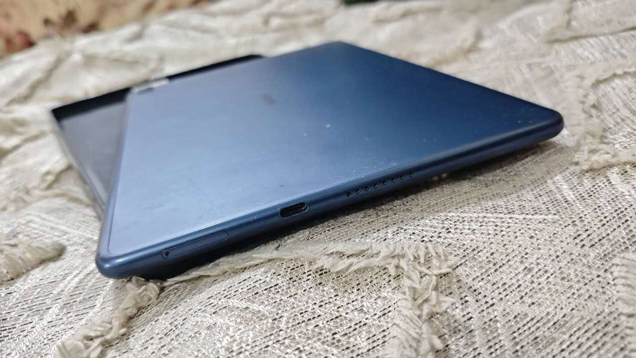 للبيع تابلت هونر Pad X8
الموديل: Honor Pad X8
الذاكرة: 32GB
الرام: 3GB
اللون: أزرق
الاستخدام: مستعمل
الملاحظة: الشاشة مكسورة من جهة اليسار (مثل ما موضح بالصور) لكنه يشتغل عادي
💰 السعر: 60 ألف دينار (قابل للنقاش البسيط للجادين)
الجهاز مناسب للدراسة أو استخدام بسيط،
للاستفسار خاص 📩  او عبر الرقم
***********
