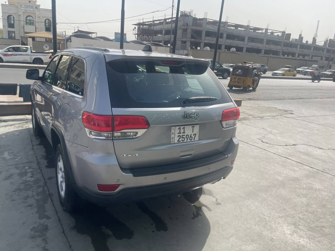 جيب لاريدو 2017 حادث بنيد فقط سيارة جاهزة من كلشي ادامة منظومة البانزين قبل شهر تبديل فيول بم بلكات تنظيف نوزلات حجر بيية تبديل حساسات في في تي  صدر جديد بدون اي كلوب بلدشبول او اي عطل ماعدا البنيد يراد الة صبغ فقط 
المواصفات 
بصمة دخول ابواب
فور ويل
شاشة جبيرة 
اطفاء تشغيل عند التوقف
حساس خلفي
رادار خلفي 
تشغيل عن بعد 
ماشية 90 الف ميل مشي حقيقي 
انظمة قيادة
السعر 195 وبيها مجال بسيط 
***********
