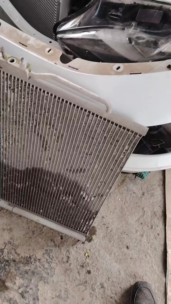 خدمات أحمد المرشدي للتبريد السيارات لموسم الصيف لسنه 2026 م *********** السماوه حي الصناعي
