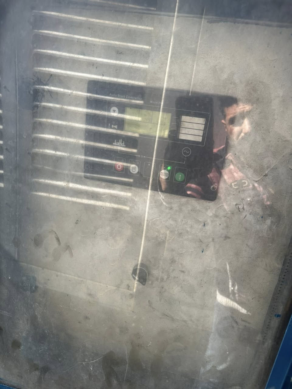 دايو عشر للبيع مجفته جديد وعل حمل كاتم 100بل100 الشراي يتصل *********** مكان بغداد الغزاليه
