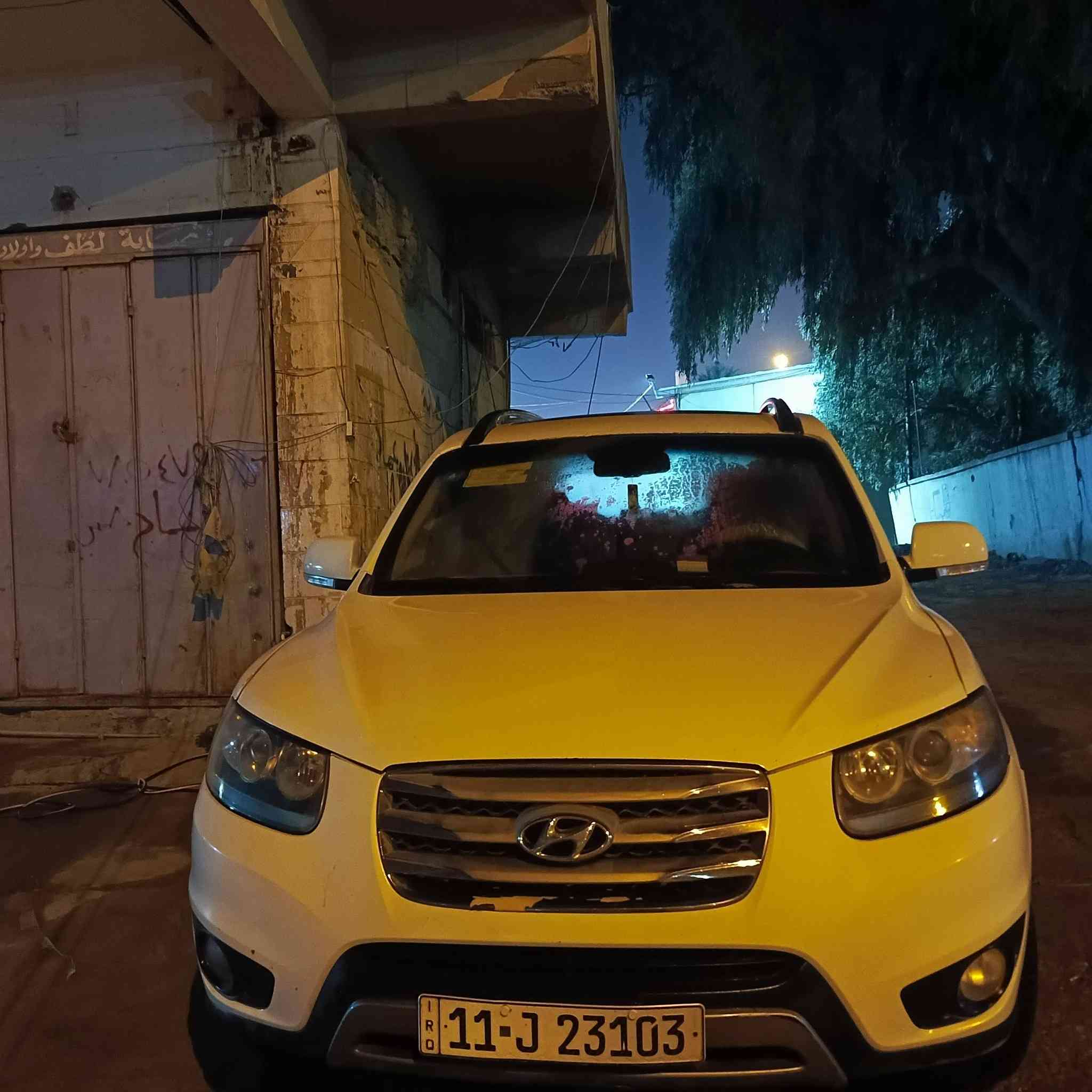 سياره سنتافيه ٢٠١٢ خليجي فول مواصفات بصمه تشغيل وبصمة أبواب بصمة جنطه محرك ٣٥٠٠ سته سلندر فور ويل سبعه راكب ثلاث قطع تبرد تحكم أستيرن  كامره خلفيه شاشه كبيره أيباد أصلي كشنات كهربائيه سياره     رقم بغداد دولي هزه. سنويه جديده سياره موجوده في  النجف الاشرف رقم الهاتف ***********
***********
بيه صبغ بابين النص وجوملغ بدون ضربه
السعر 163 وبيه مجال
