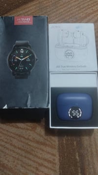 ساعة • وايربود • بريطاني