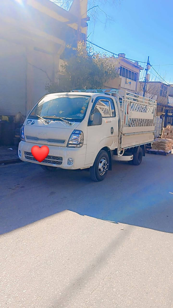 كيا فحل موديل 2024 رقم اربيل ماشيه 29 الف سياره جديده بيها حصه كاز سياره بسمي كلشي بيها شرط ما متوجد عل فيس السعر 213 بيها مجال *********** واتساب
