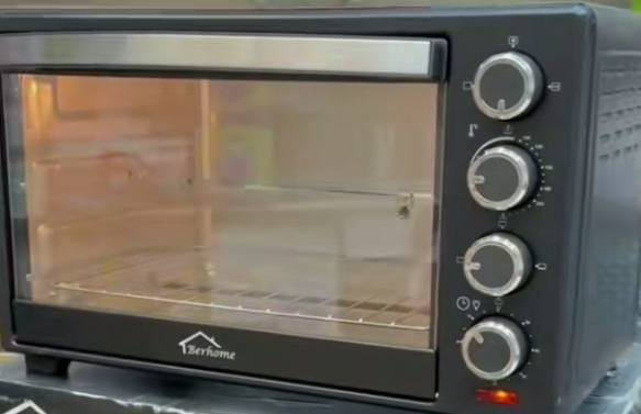 يوجد اوفن كهربائي للبيع مستعمل مرتين بس  مواصفات دبل هيتر مروحه كلوب فول تحكمات صينيه وشوايه 👍 درجه حراره توصل الى 250 درجه 🔥 العنوان خمسه كيلو السعر خاص اني مكلف بالنشر


**إذا كنت صاحب هذا الإعلان وتريد حذفه لأي سبب، رجاءا أرسل رسالة إلى الدعم الفني**