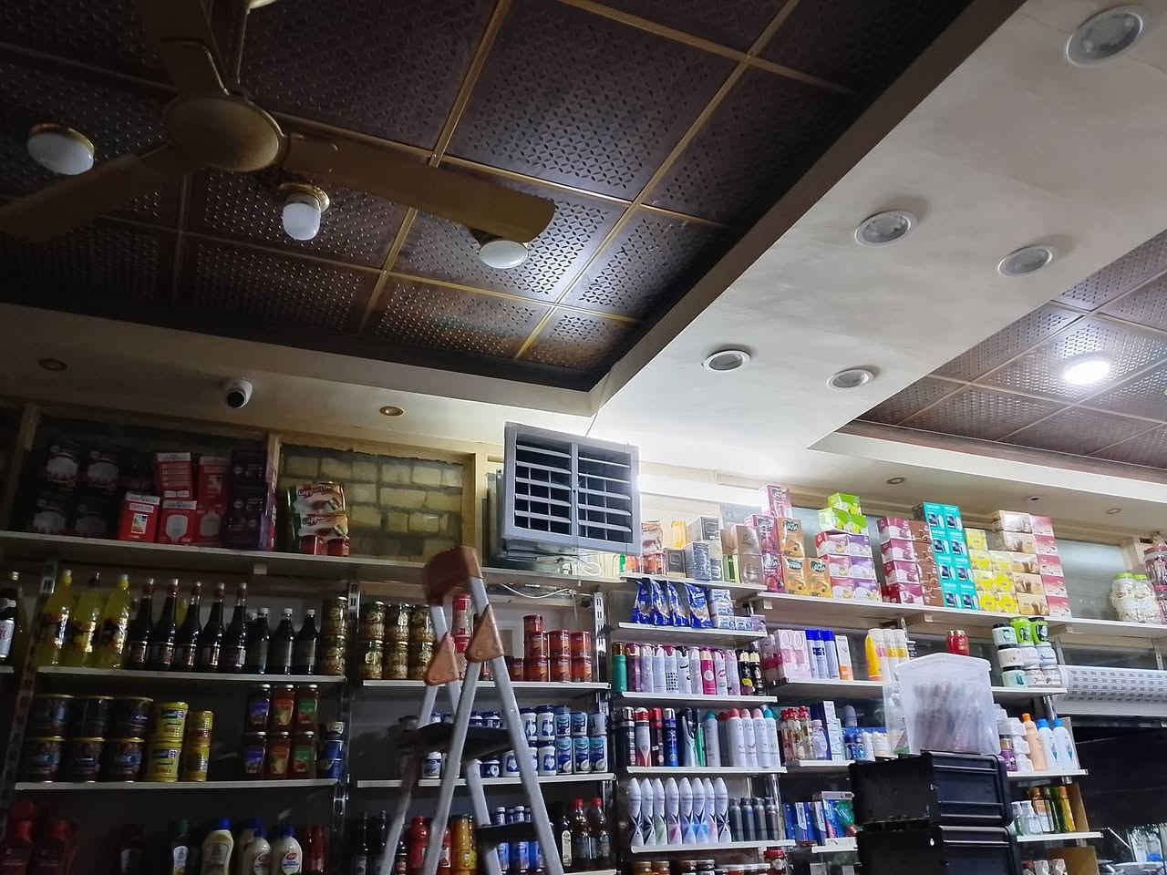 سمكرت الفارس لعمل التنانير والدكتات بأدارت مهند الكعبي 
دكت مبرده نظام كازكيت سلكون قفايص منع تسريب الهواء العنوان كربلاء مقابل كراج الموحد لاستفسار على الرقم *********** او على الواتس اب نشتغل جميع محافظات العراق
