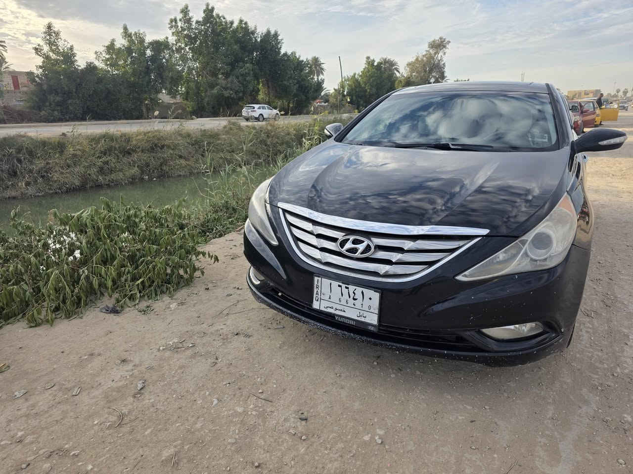 من رخصه الادمن المحترم..
سوناتا امريكي ٢٠١٣
حادث جاملغ امامي ايمن تبديل بدون دواخل
مع جاملغ خلفي صبغ فقط بدون دواخل

مكينه ٢٤٠٠ جي دي اي مكفوله
كير مكفول 
تبريد مكفول 
السعر ٩٠ وبيه مجال بسيط جدا
ديوانيه (***********)
سيارة جديده ومتعوب عليه وترايك وين متريد ❤️
