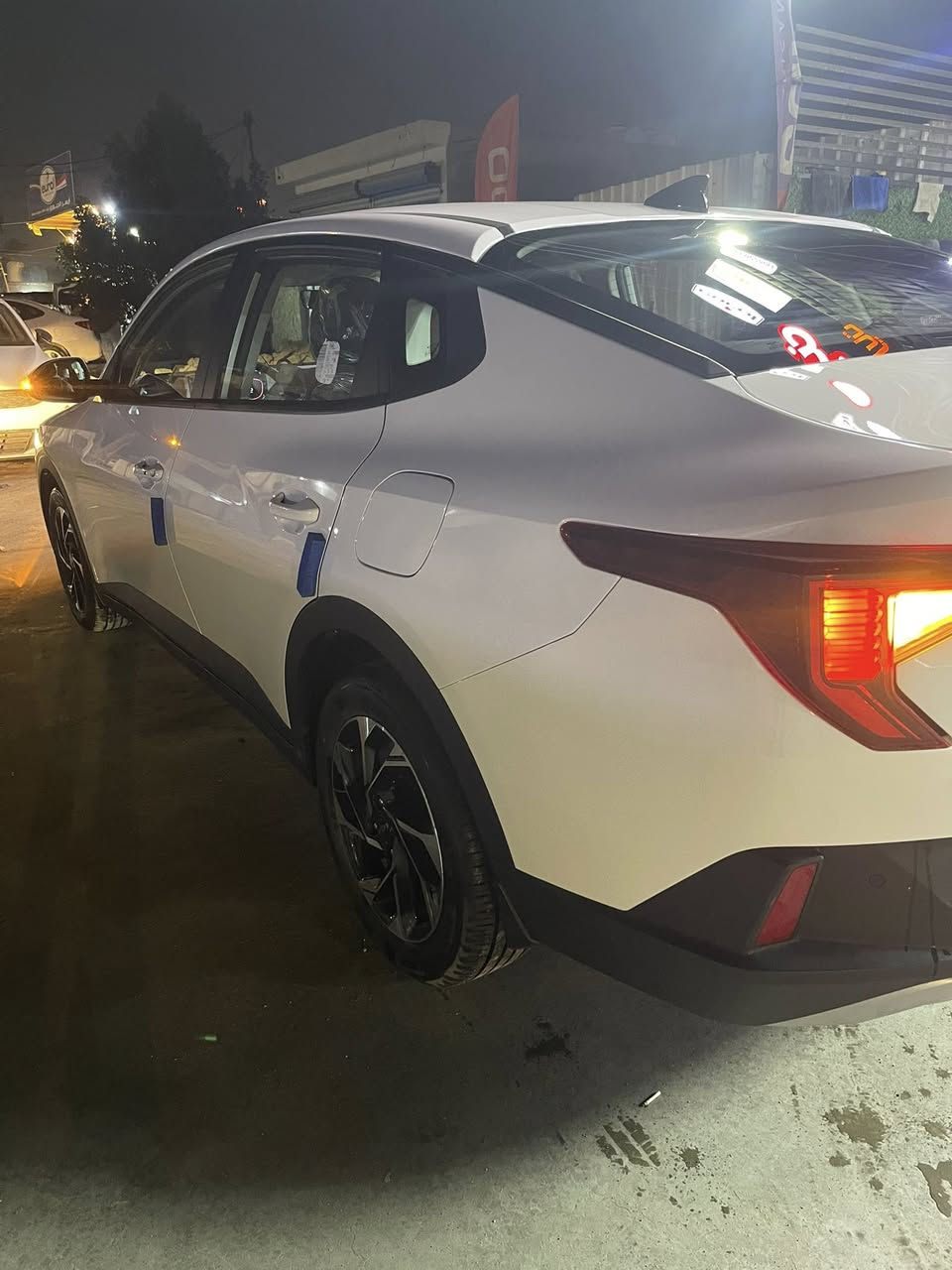 السلام عليكم
للبيع Kia K3 السيارة كوري وليس صيني
موديل 2025
السياره بعدها زيرو ماشية 10000 
ضمان 5سنوات وصيانة لمدة 40000
8 تبديلات دهن مجانا
رقم اربيل بااسمي تحويل 
مواصفات
بصمة ابواب وتشغيل
قطعتين تبريد 
محرك  1600
السعر :  168 وبيهة مجال
للاستفسار : ***********
