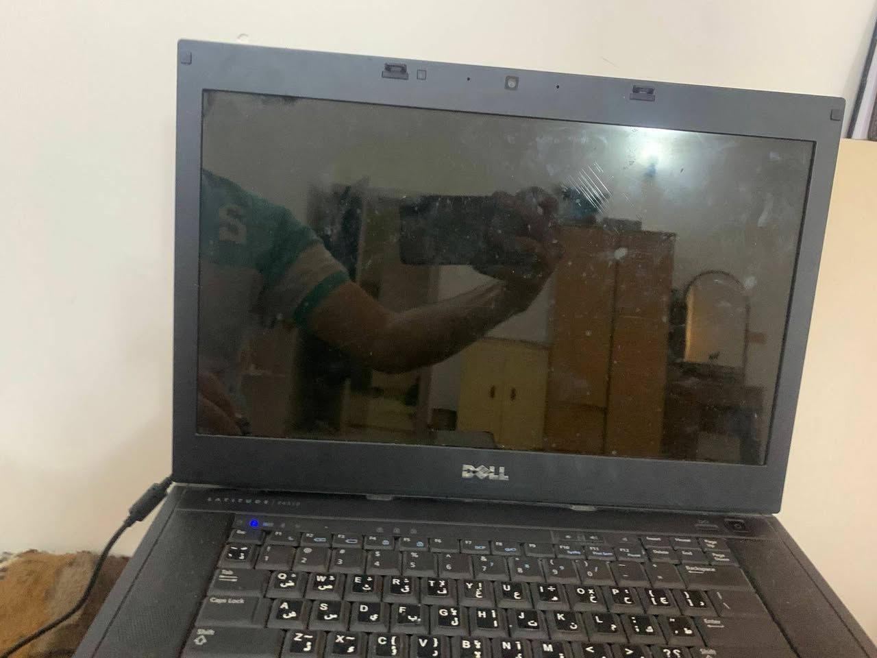 لابتوب ديل E6510
معالج Ci7 - جيل اول -
رام 4GB
 هارد 320GB
شاشة 15.6
نظام 64-Bit.
الحاسبه تناسب البحث و الدراسه و التصفح و الاستعمال الخفيف و الاعتيادي.
 السعر 110


**إذا كنت صاحب هذا الإعلان وتريد حذفه لأي سبب، رجاءا أرسل رسالة إلى الدعم الفني**