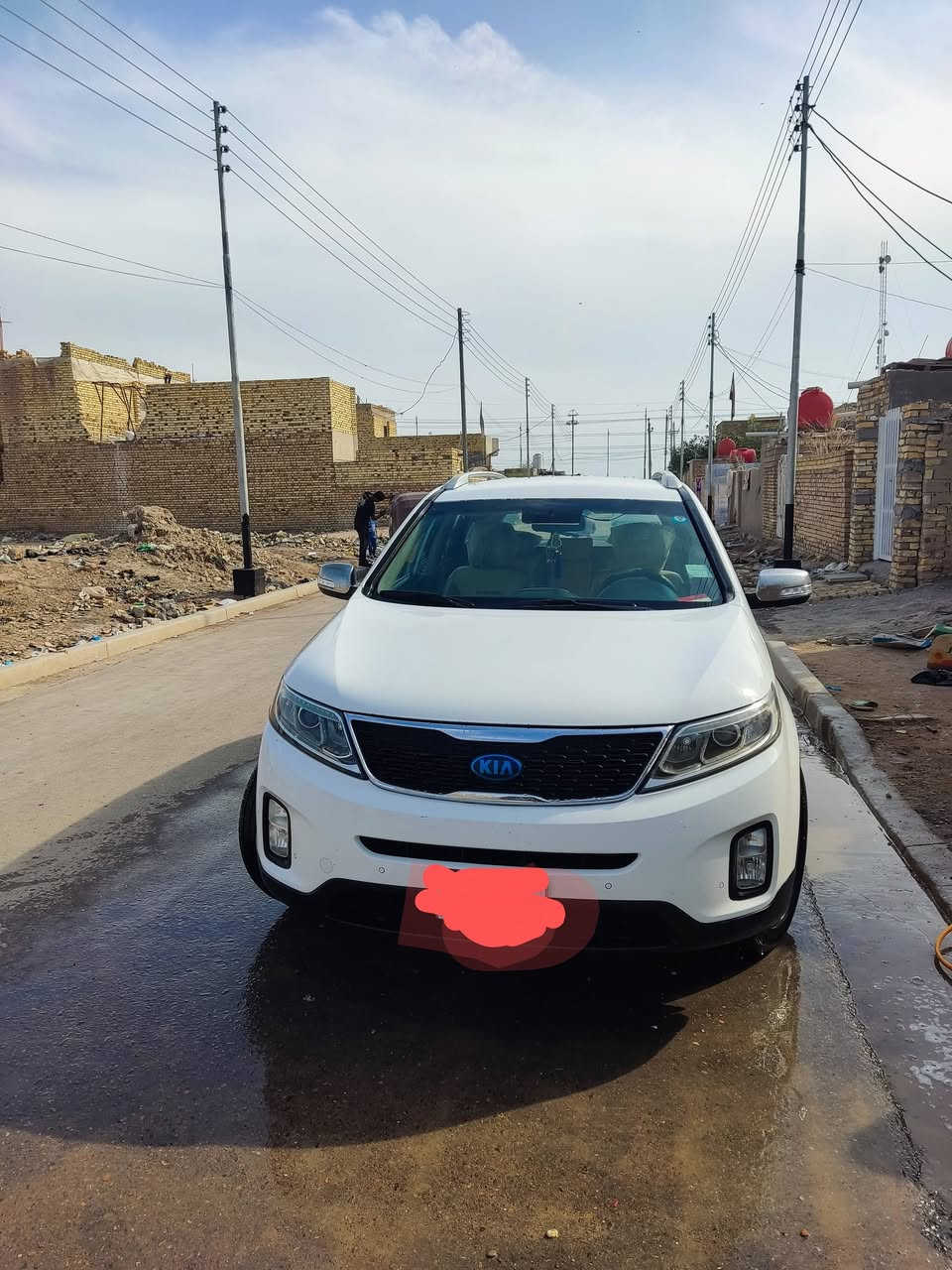 يا الله السلام عليكم سورينتو 14خليجي مكفولة ماعدا طخه بصيطه بل باب الخلف مكينه 4دوش السياره حلوه وجاهزه رقم ميسان ابسمي السعر 170،،،،،،،***********
