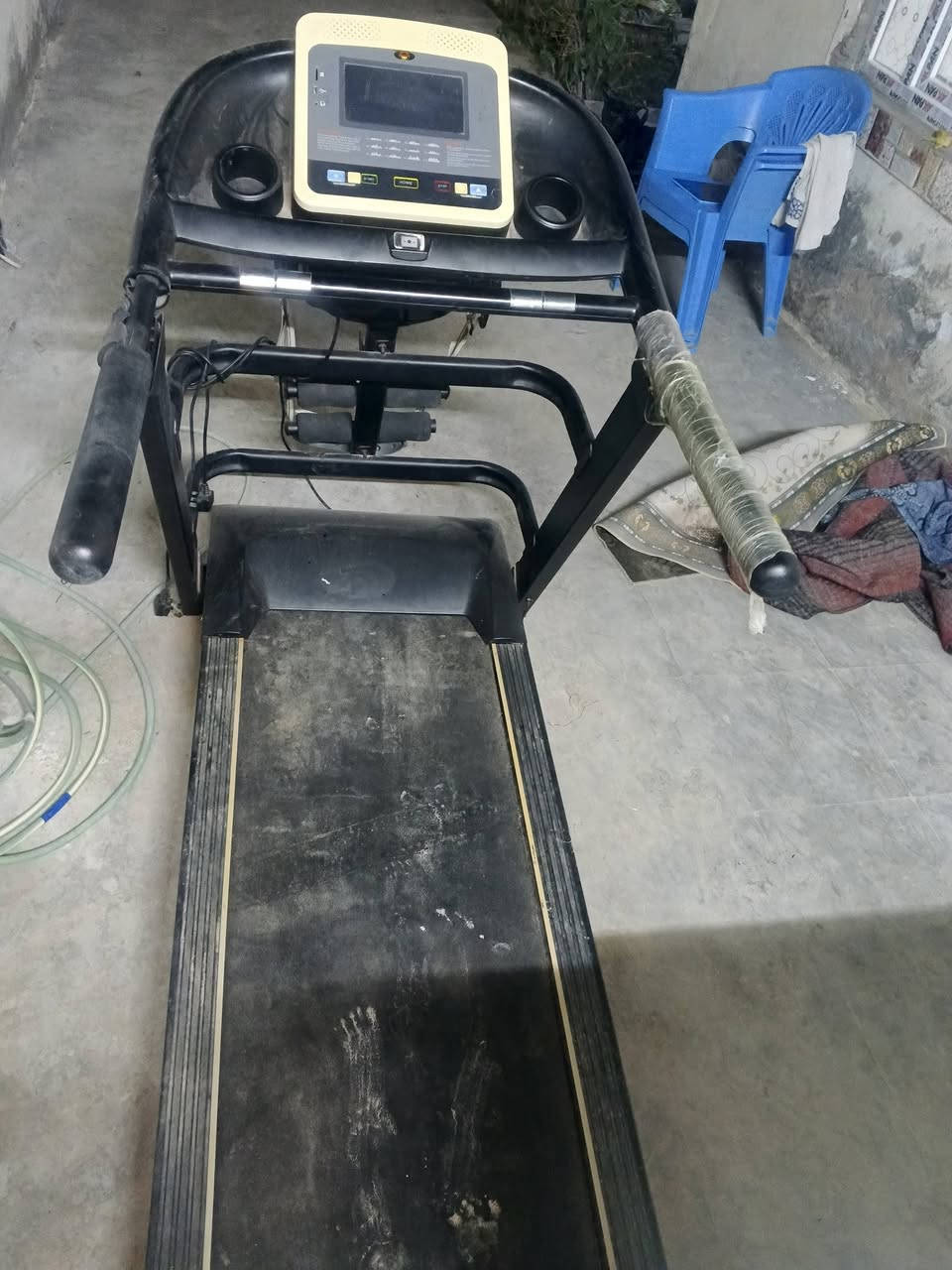 جهاز رياضه ما مستخدم قليل الماني الثقيل جاهز راقي فول كامل شغال مابي اي نقص السعر 550تصال على هاذا الرقم ***********
