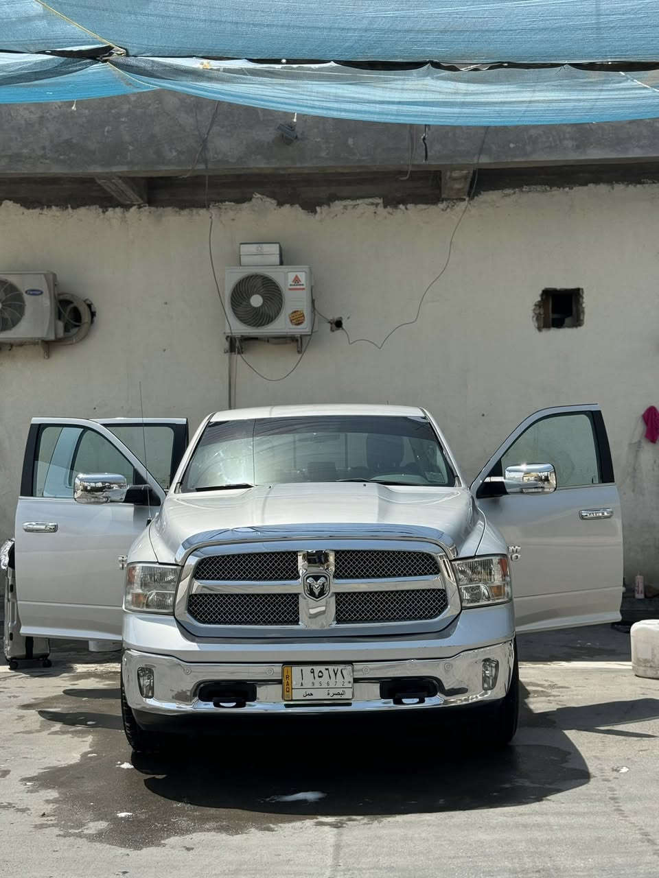 يالله السلام عليكم
دوج رام 2017/2018 لونك ستار وارد امريكي

Dodge Ram long star ⭐️￼ 2017/2018 5.7 V8
للبيع المستعجل جداً السيارة جانيه والدي كلشي بشرط افحص وين مايعجبك مكينه حداديه بدي كلين تايتل تخم تاير دلوب

المواصفات :
بدي كصير باب طويل
شاشه وسطيه كبيره
رادار امامي خلفي
مري شفط
الفرس يكون متصل بلدشبول 
ويل كروم بلادي
عداد ديجتال
تشغيل ريمونت
دفع خلفي
ممشى قليل 
فوووول السياره فقط فتحه مابيها
للبيع المستعجل التواصل رقم *********** مكان السياره ناصريه
