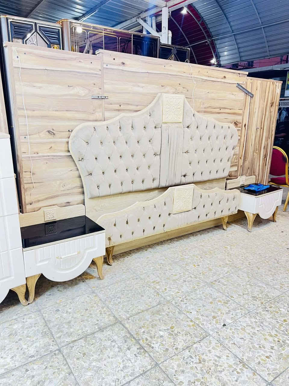 للبيع
النقل والشد مجاني بغداد

عندك غرفه للبيع ارسلي خاص اشتري منك


**إذا كنت صاحب هذا الإعلان وتريد حذفه لأي سبب، رجاءا أرسل رسالة إلى الدعم الفني**