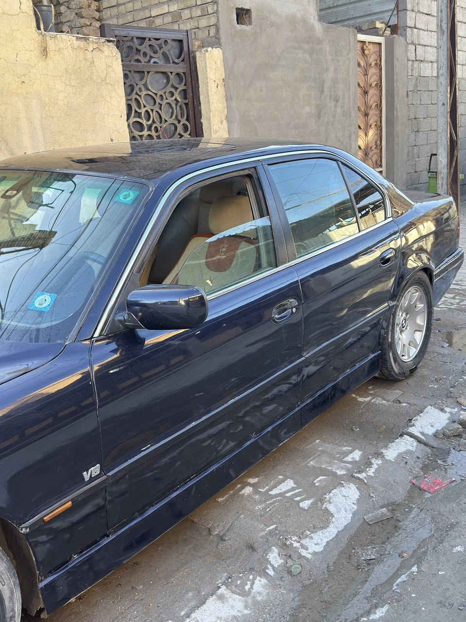 السلام عليكم خفاش 730 موديل 1995  رقم بغداد دولي بيع او مراوس جاهزه خير من الله مكينه وكير وتبريد وحداديه السعر ٧٠ بيهة مجال مكاني بغداد الدوره *********** شراي يتصل
