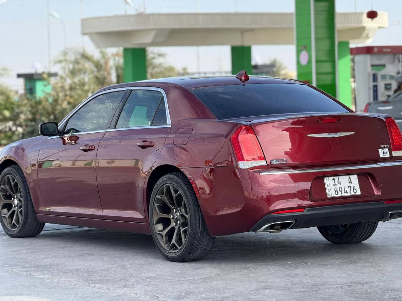 السلام عليكم كرايسلر اوباما موديل 2015 مرمزه 2022 رقم بصره نكليزي تحويل مباشر وارد امريكي مكفوله كفاله عامه فقط بارد بخشم الجاملغ الامامي باقي كفاله من الفتح والصبغ والتبديل وحته من الكلير فئهC  فول مواصفات دواخل جلد اسود مواصفات سي C معروفه فول مواصفات كشنات أشاير بالمري حساس امامي خلفي تحكم ستيرن كامره خلفيه دواره تشغيل عن بعد شاشة كبيرة بلوتوث وايفاي  تخم تاير حداديه كله جديد مكينه كير كفاله  استخدام شخصي مكان السياره البصره القرنه 
للاستفسار الاتصال/ ***********
