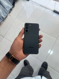 Samsung Galaxy S22 للبيع ذاكره 256نظافه95/100 السعر250وبي مجال  مكان ب...