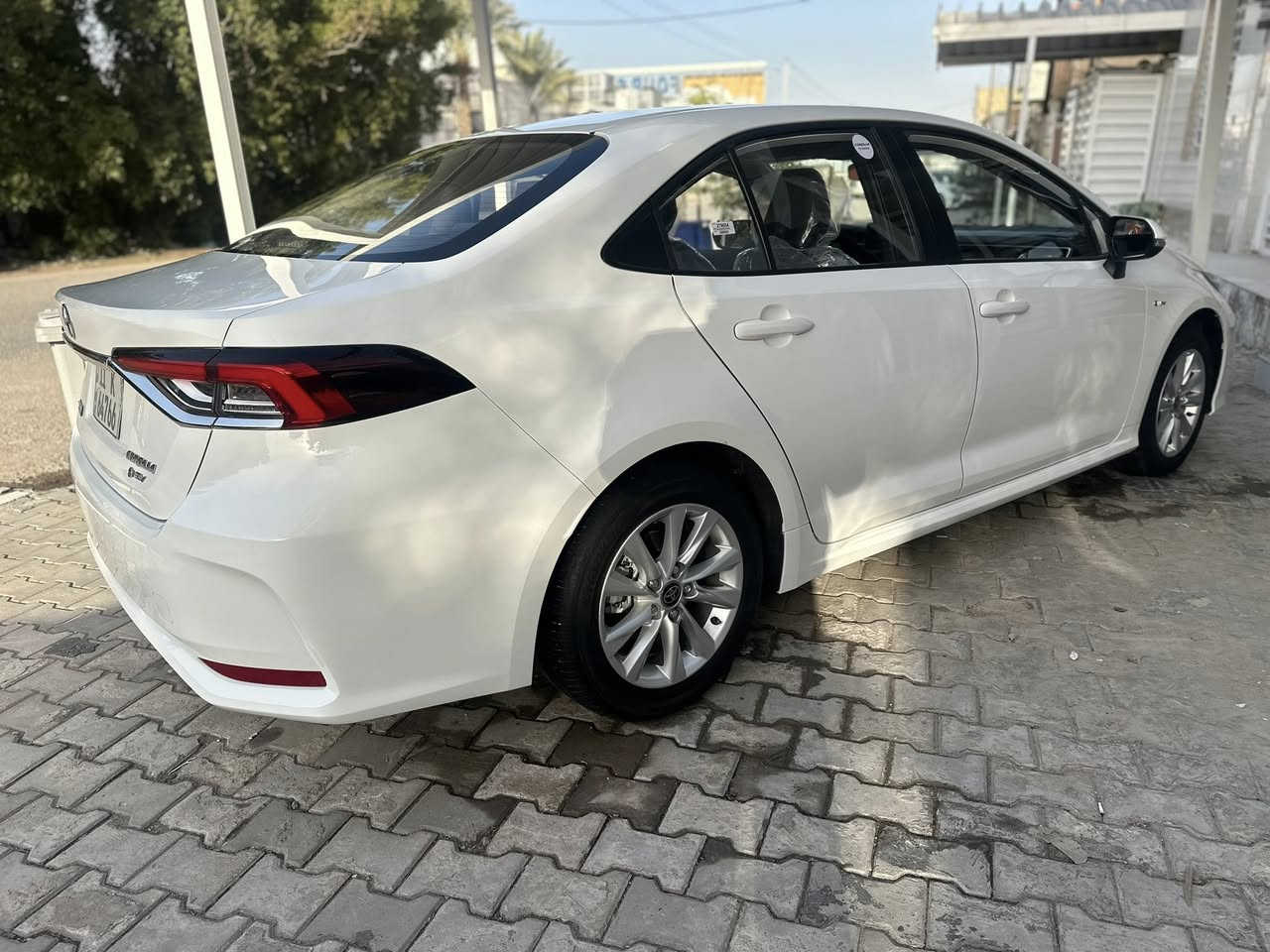 للبيع
تويوتا كورولا 2025 هايبرد – شكل خليجي

🔹 رقم بغداد
🔹 سيارة كفالة عامة – مكفولة من الشخط 
🔹 ماشية 7،000 كم 
🚗 سيارة بالكارتون بحالة الوكالة
🔧 المواصفات:
 • مكينة 1800 هايبرد
 • فتحة سقف
 • رادار + تحديد مسار + قيادة ذاتية
 • قراءة علامات الطريق المرورية
 • بصمة تشغيل + دخول ذكي (بصمة يد الباب)
 • هاند بريك بصمة + Auto Hold
‏ • EV Mode + Drive Mode + مانع انزلاق
 • تحكم كامل بالستيرن مع كروز كنترول
 • كراسي جلد أصلي
 • بطاين أبواب حياكة مطرزة
 • عدادات ديجتل
 • شاشة مسجل مع CarPlay
 • تبريد بيانو
 • تبريد مقعدين
 • كاميرا خلفية دوّارة
 • لايت زينون عالي ناصي + بروجكتر
 • حساس إطارات
 • حساس مطر
 • حساس لايت داينمك

📍 موقع السيارة: النجف الأشرف
💰 السعر: 160

***********
