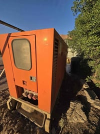 للبيع كاتم بلادي شراي يتصل عله راعيهه 07814846009