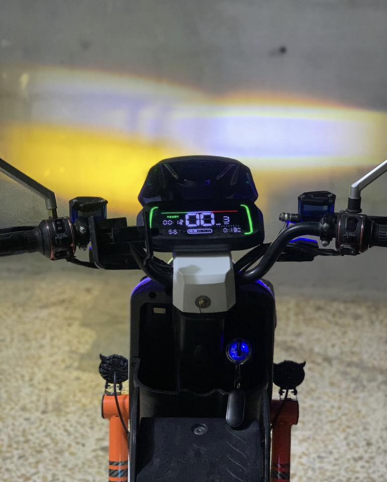 السلام عليكم دراجه شحن 
 R900 للبيع الدراجه حلوه ونضيفه 
السعر 580 وبيها مجال 
الموقع العلم 
للاستفسار /***********
